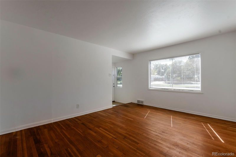 1266 Del Mar Pw, Aurora, CO 80010