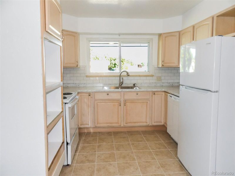 2 Oxford St, Pueblo, CO 81005
