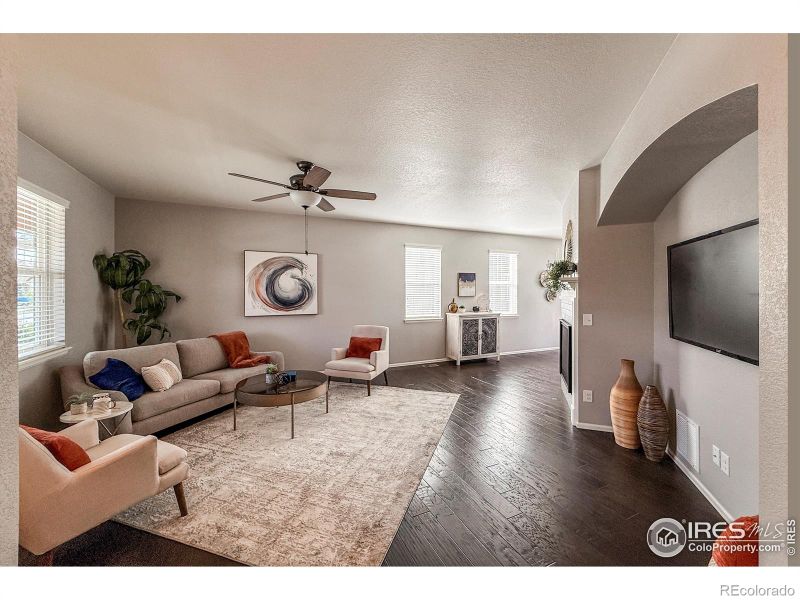 2190 Winding Dr, Longmont, CO 80504