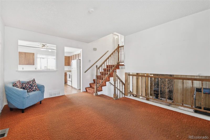 19958 E Batavia Dr, Aurora, CO 80011