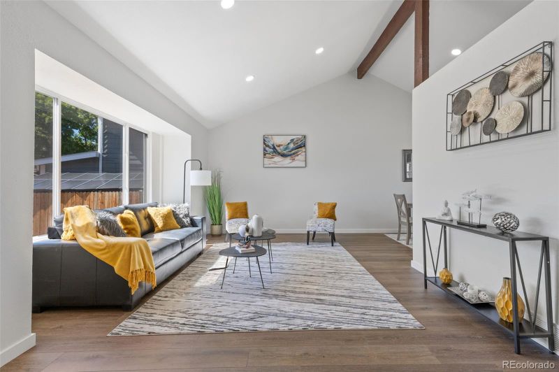 7529 W Frost Dr, Littleton, CO 80128