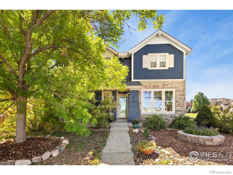 633 Deerwood Dr, Longmont, CO 80504
