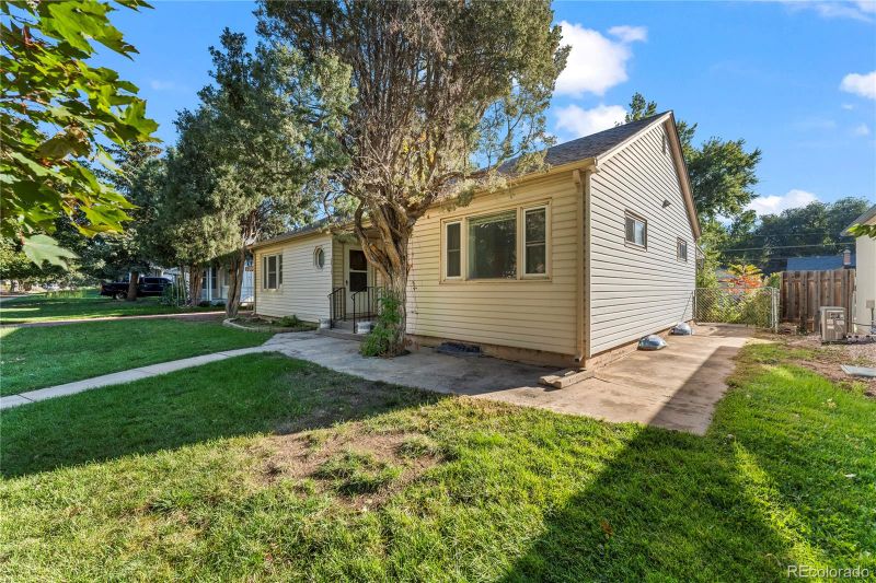 2413 N Royer St, Colorado Springs, CO 80907