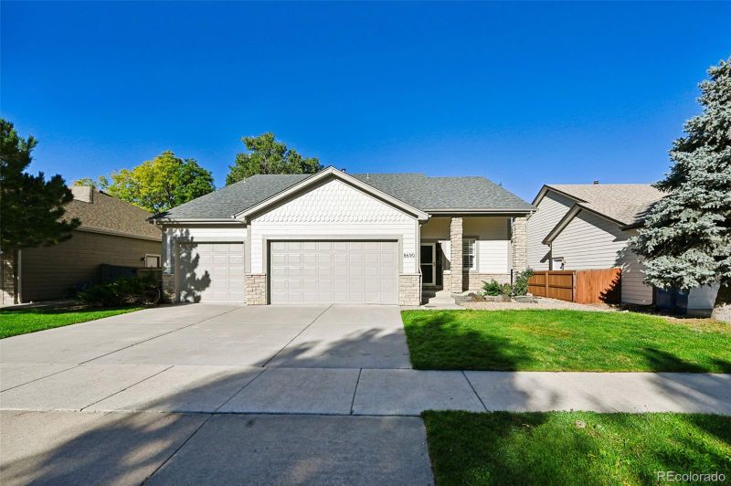 8690 W 49th Cir, Arvada, CO 80002
