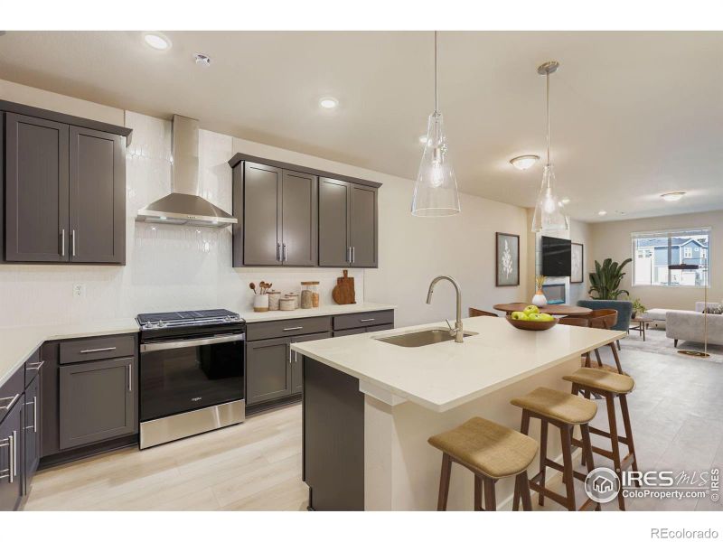 2766 Bear Springs Cir, Longmont, CO 80503