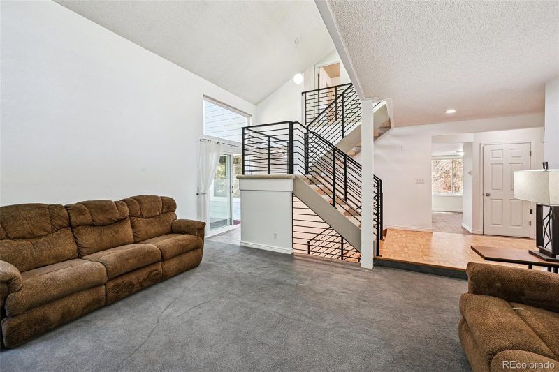 2145 E Nichols Dr, Centennial, CO 80122