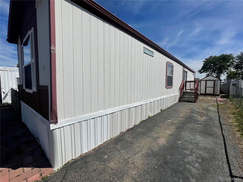 2820 Cascade Dr Lot 9, Denver, CO 80260