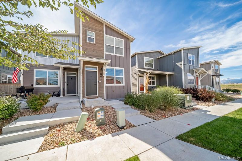 861 Great Plains Ave, Berthoud, CO 80513