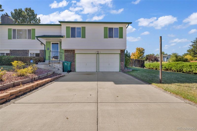 1701 S Granby St, Aurora, CO 80012