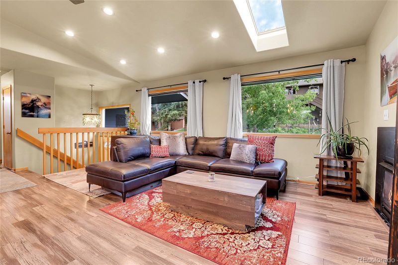 30273 Conifer Rd, Evergreen, CO 80439