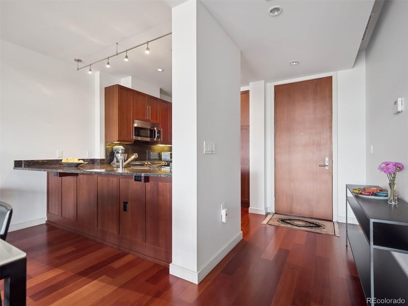 333 S Monroe St #313, Denver, CO 80209