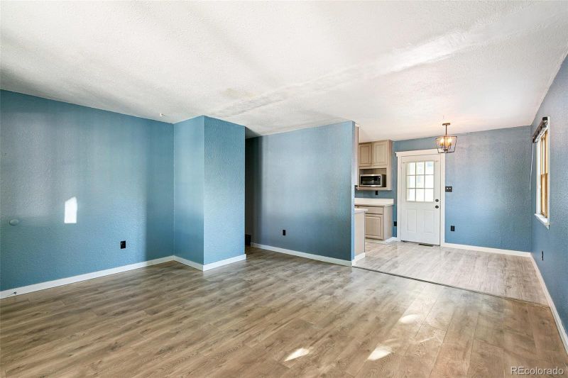 530 2nd St, Bennett, CO 80102