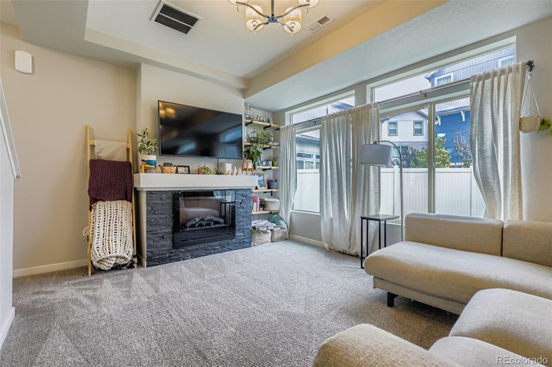 19147 E 54th Pl, Denver, CO 80249