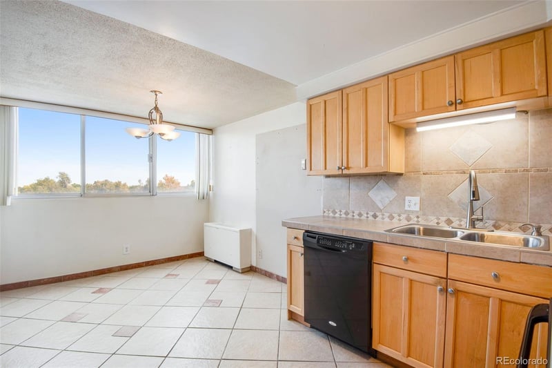 1155 N Ash St #707, Denver, CO 80220