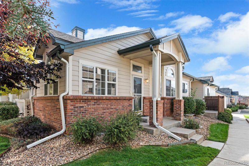 2974 S Zeno Ct, Aurora, CO 80013