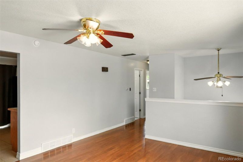 3411 W Dill Rd, Englewood, CO 80110