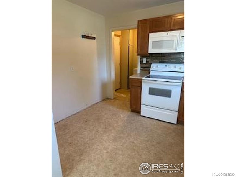 479 Oak St, Burlington, CO 80807