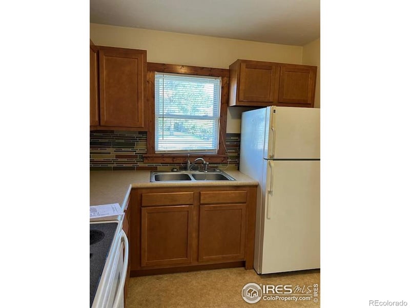 479 Oak St, Burlington, CO 80807