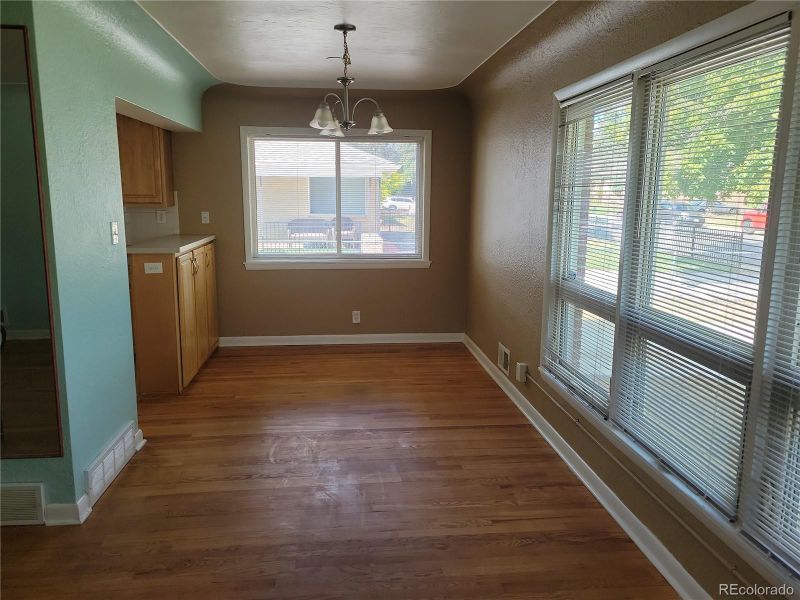 2241 Oakland St, Aurora, CO 80010