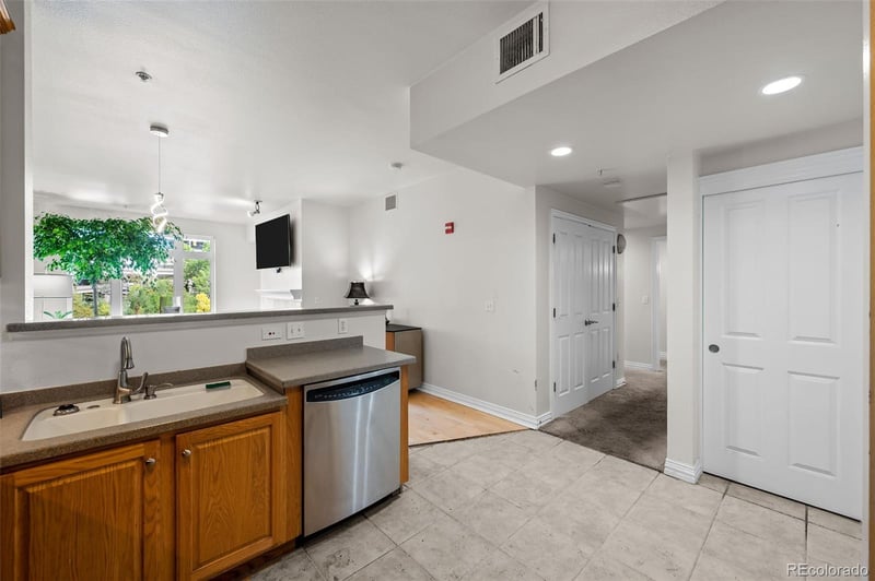 2700 E Cherry Creek South Dr #208, Denver, CO 80209