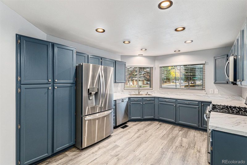 8503 Redstone St, Highlands Ranch, CO 80126