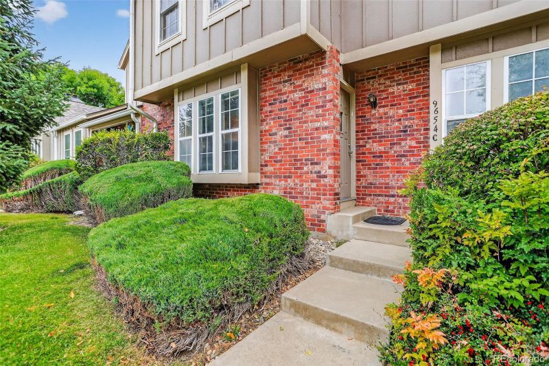 9654 W Chatfield Ave #C, Littleton, CO 80128