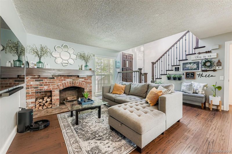 2062 S Helena St #C, Aurora, CO 80013