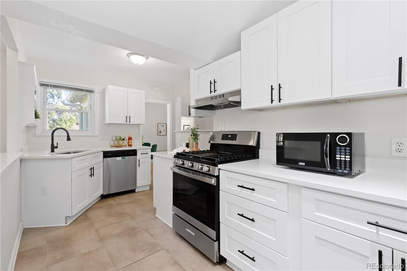 1895 S Cook St, Denver, CO 80210