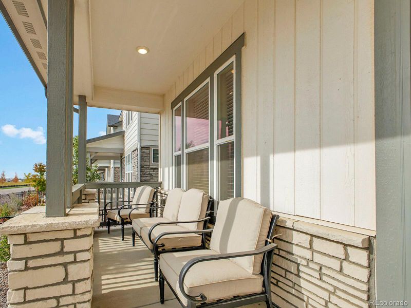 24831 E 33rd Dr, Aurora, CO 80019