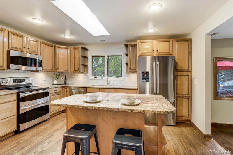 565 Wintery Cir, Colorado Springs, CO 80919