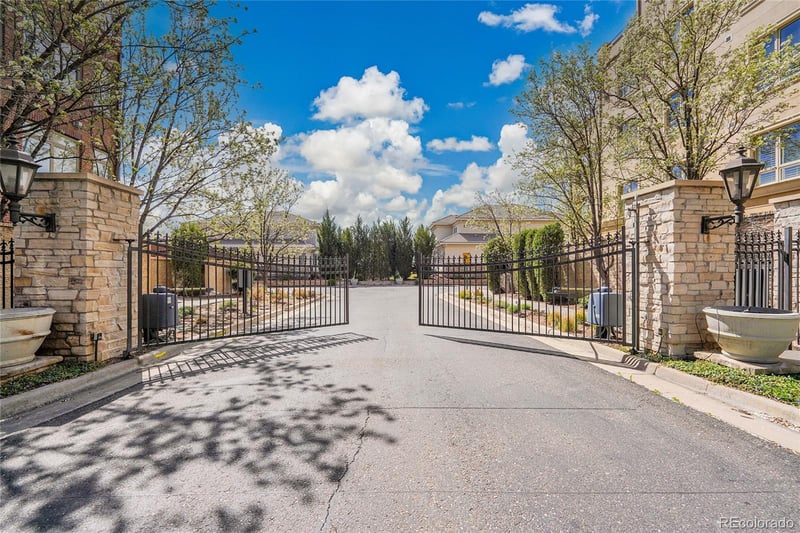 2616 E Cherry Creek South Dr, Denver, CO 80209
