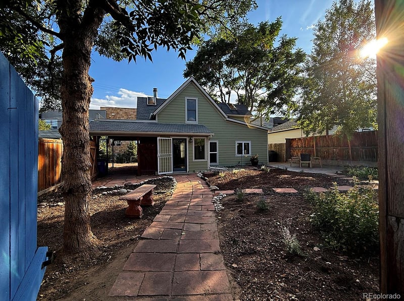 2604 W River Dr, Denver, CO 80211