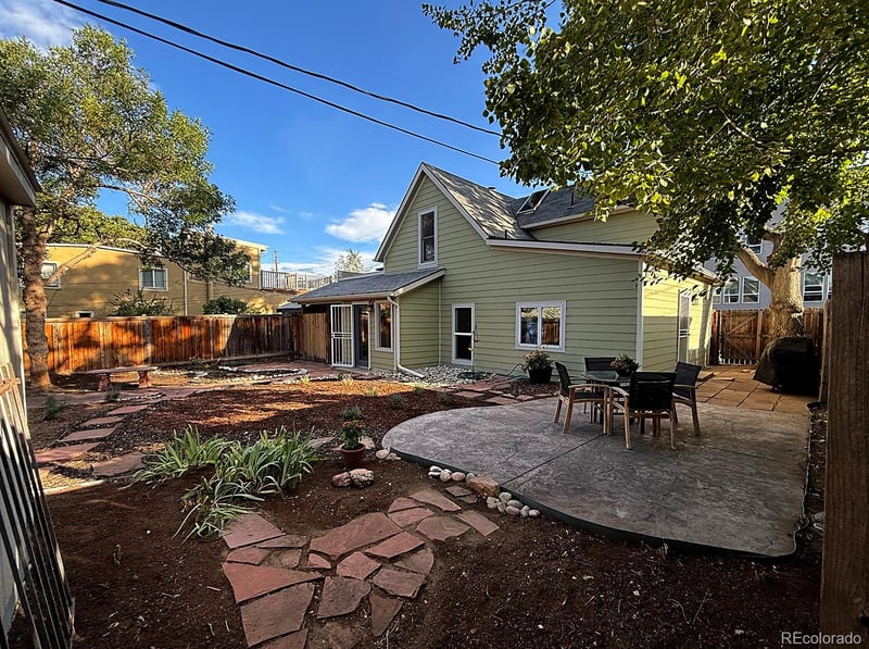2604 W River Dr, Denver, CO 80211