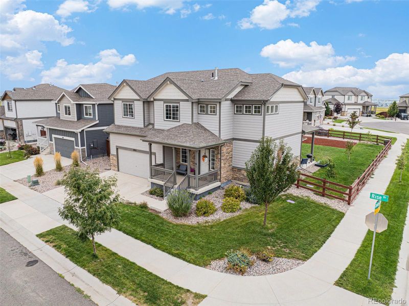 1802 Rise Dr, Windsor, CO 80550