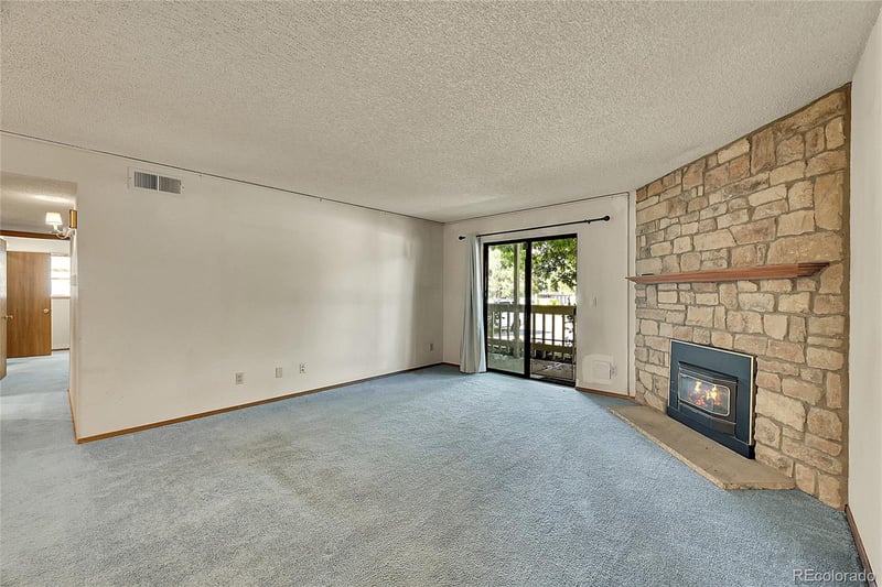 8225 Fairmount Dr #101, Denver, CO 80247