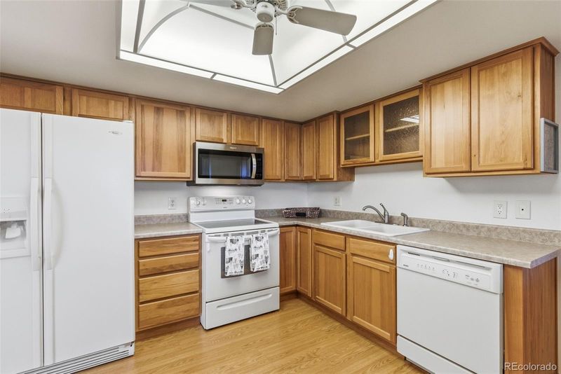 13850 E Marina Dr #301, Aurora, CO 80014