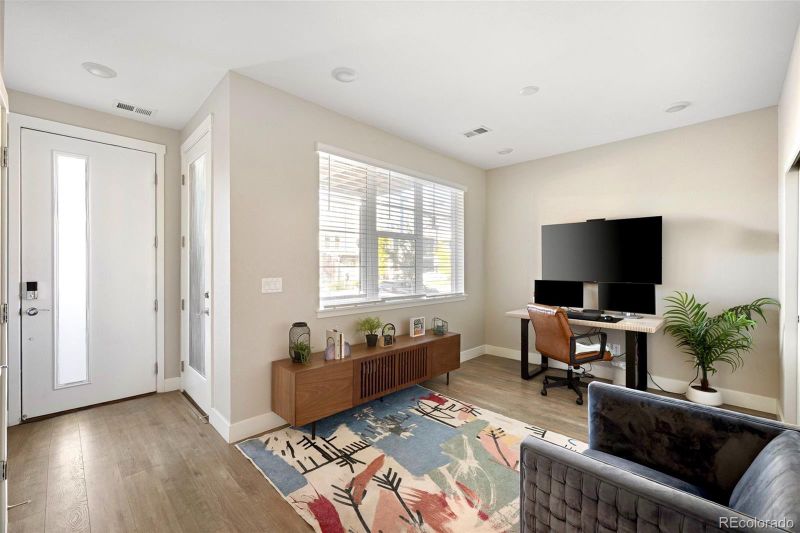 6300 N Dayton Ct, Denver, CO 80238