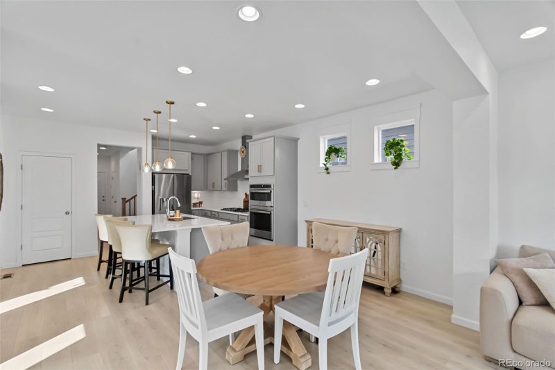 9753 Middle Peak St, Littleton, CO 80125