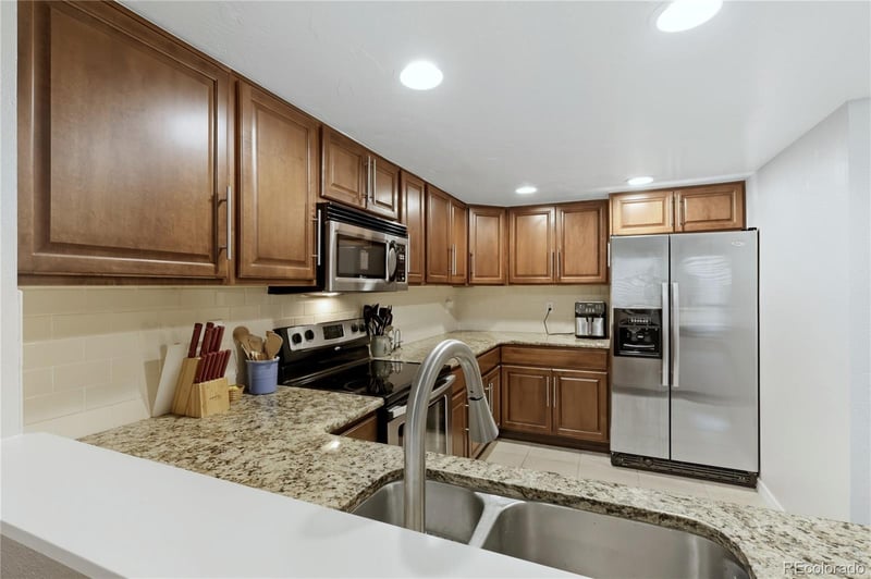3550 S Harlan St #335, Denver, CO 80235