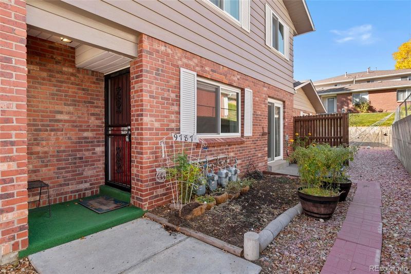 9787 Orangewood Dr, Thornton, CO 80260