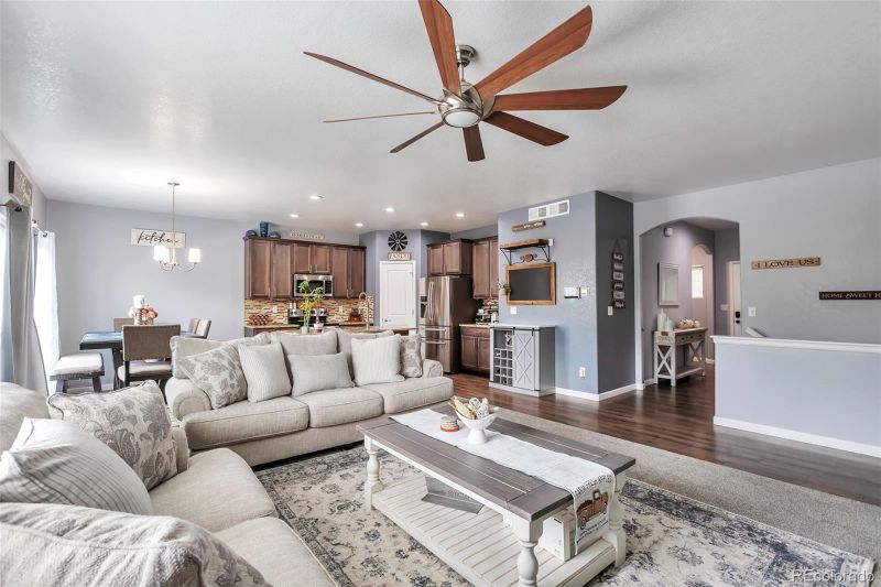 737 S Prairie Dr, Milliken, CO 80543