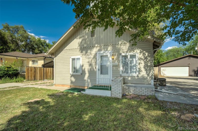 1126 Jackson St, Pueblo, CO 81004