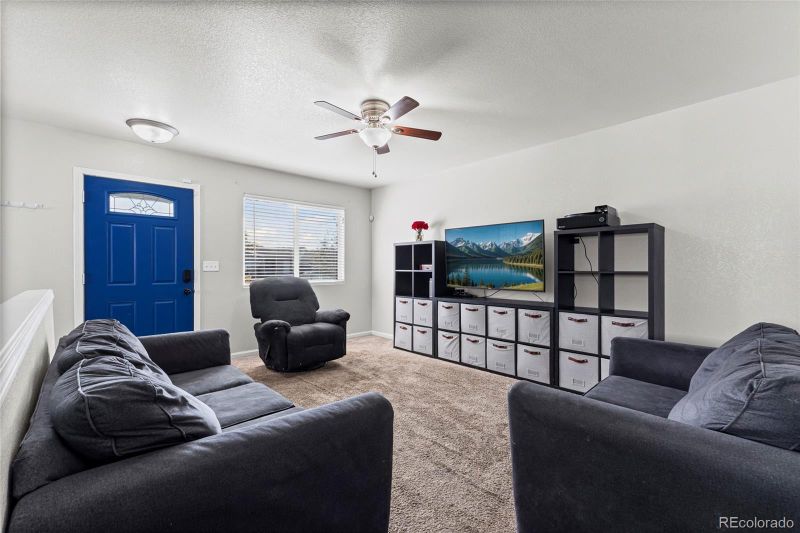 3433 Pheasant Ct, Evans, CO 80620