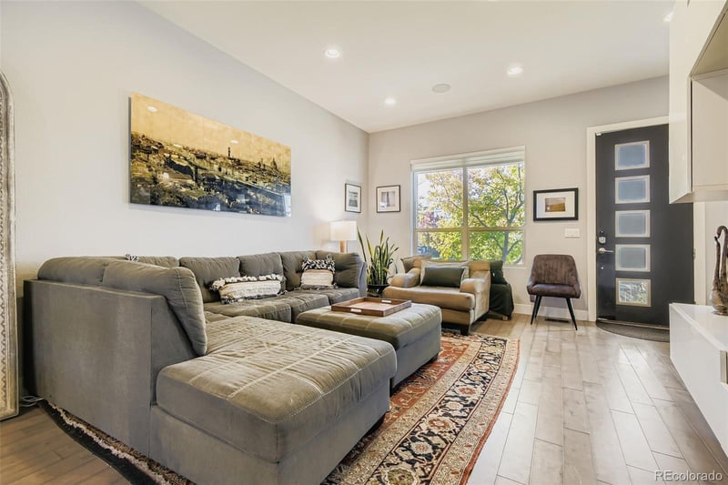 5054 Valentia St #102, Denver, CO 80238