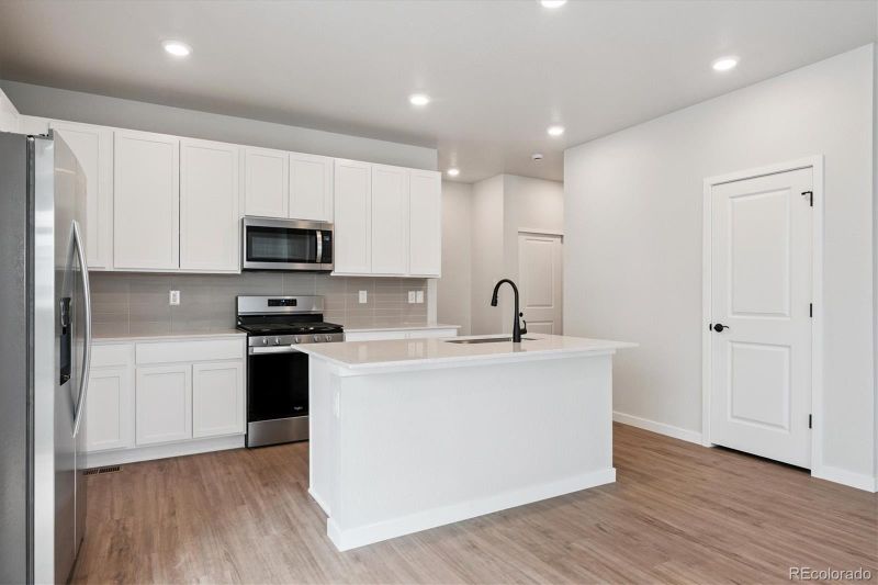 13871 Deertrack Ln, Parker, CO 80134