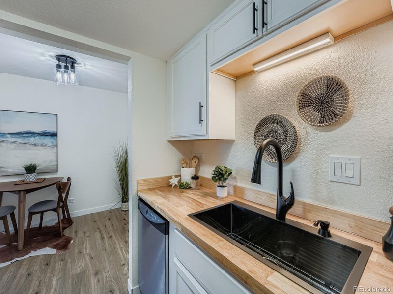 9230 E Girard Ave #7, Denver, CO 80231