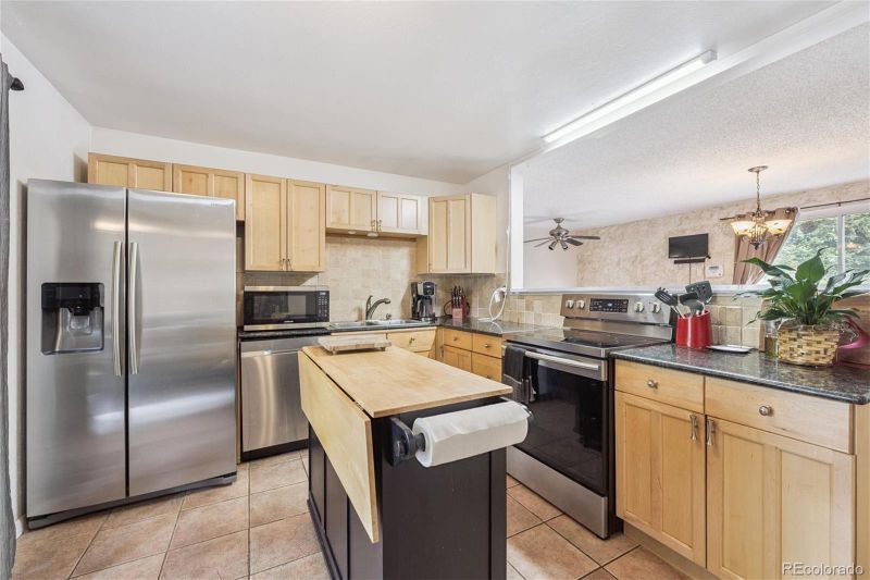 3035 S Idalia St, Aurora, CO 80013