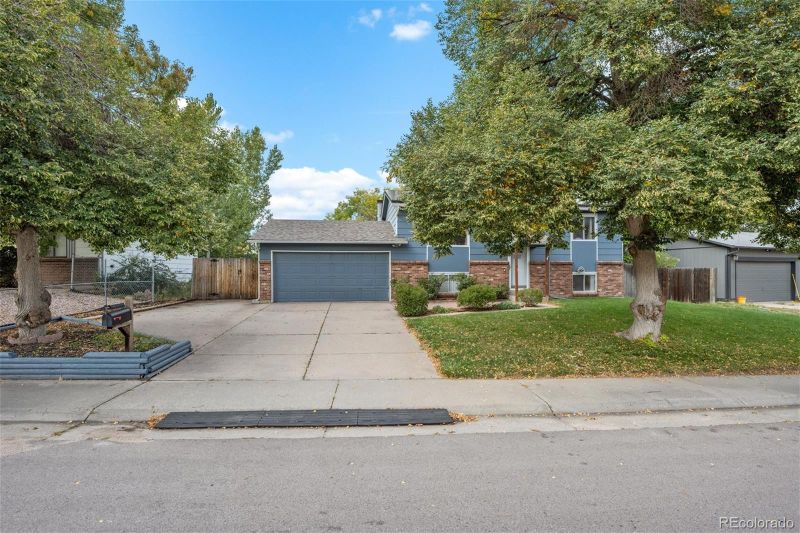 3035 S Idalia St, Aurora, CO 80013