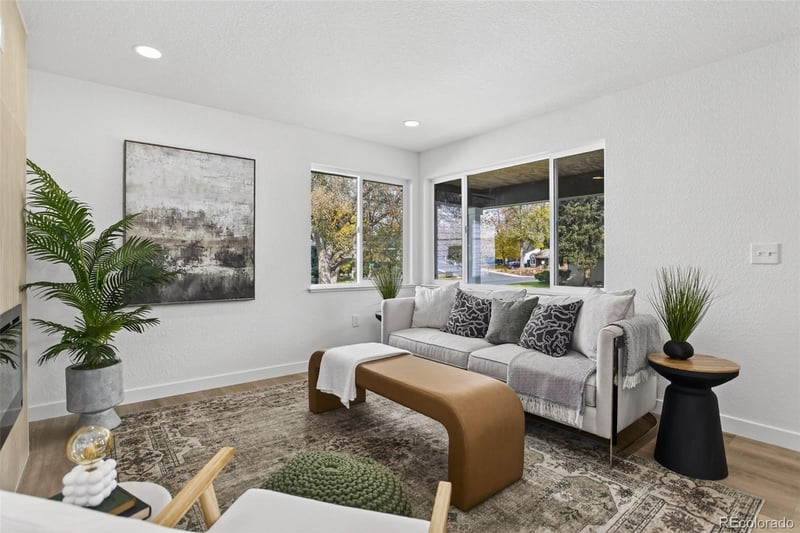 3724 E Nielsen Ln, Denver, CO 80210