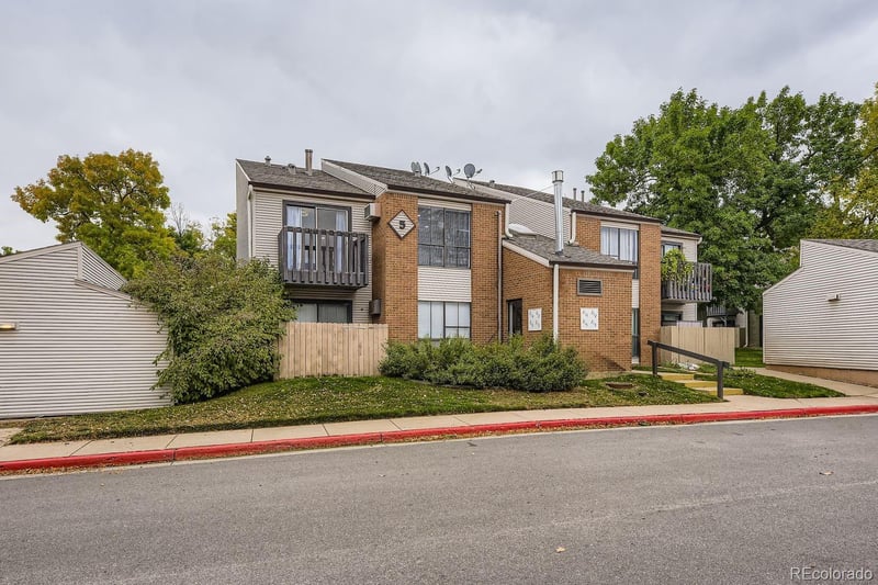 3550 S Harlan St #214, Denver, CO 80235